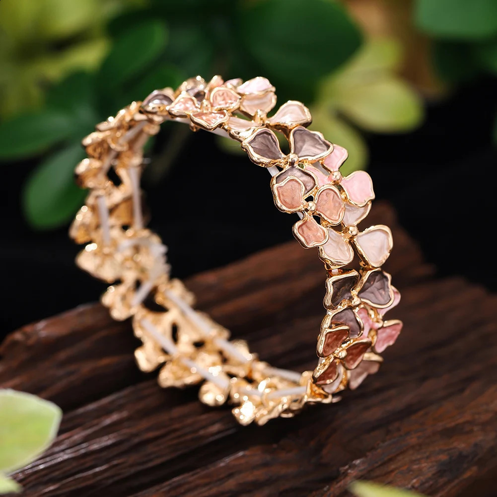 MeiceM Bangle Bohemian Enamel Style Colorful Flower Bracelet Niche n Womens Bracelet Holiday Gift Hand Jewelry 241227