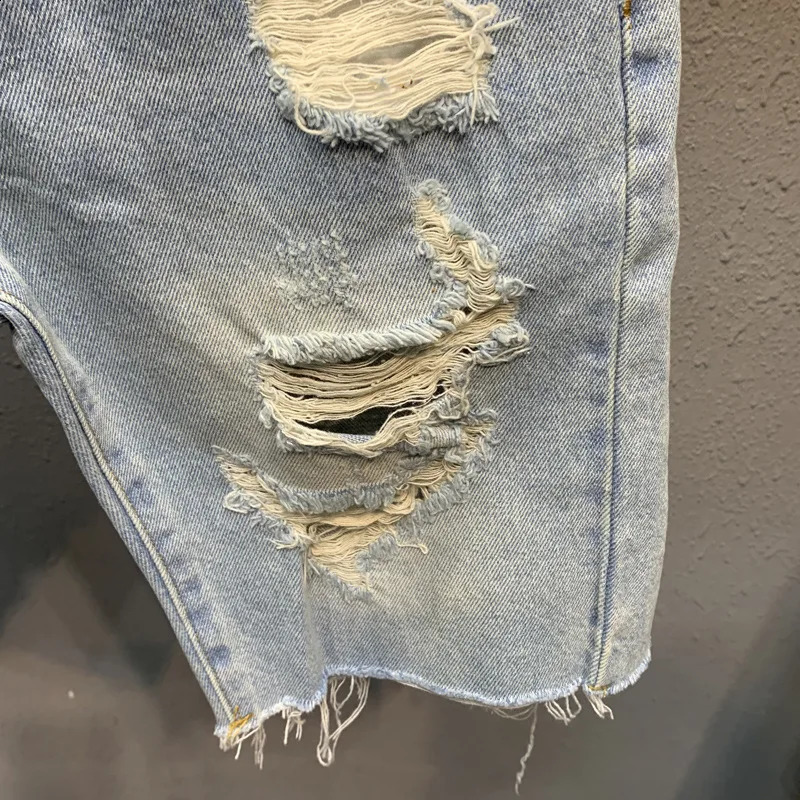 Summer Mens Ripped Denim Shorts Light Blue Knee Length Jeans Fashion Trend Raw Hem Beggar Pants Short Breeches 241227