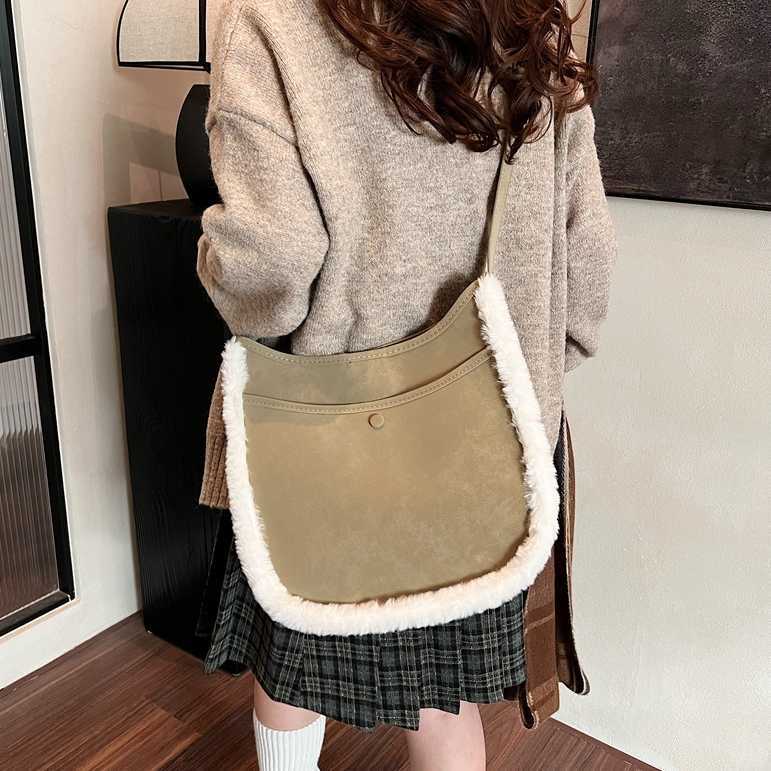 autumn winter frosted leather paired with lamb wool bucket bag, women's diagonal cross high-end feeling, large capacity tote bag 241215