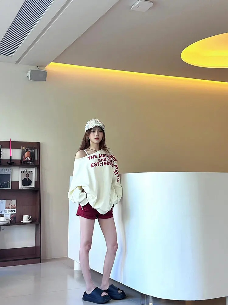 American Style Sloping Shoulder Letter n Hoodie for Spicy Women Ins Loose Casual Top Long Sleeved 241223