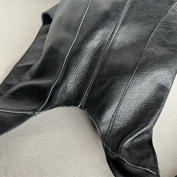 Backpack made of genuine leather, Korean version, personalized, street style, suitable for both men women, versatile. First layer cowhide, close fitti