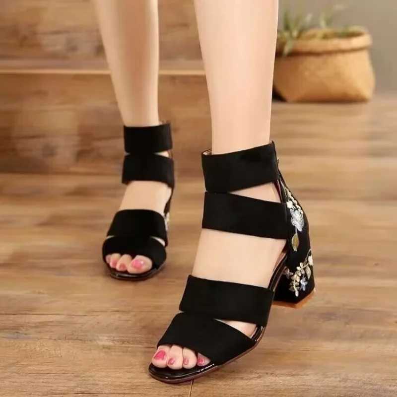High Quality Shoes for Women New Ankle-Wrap Womens Sandals Summer Black Embroidered Mid-heel Sandals Elegant Open Toe Square Heel Women T241227