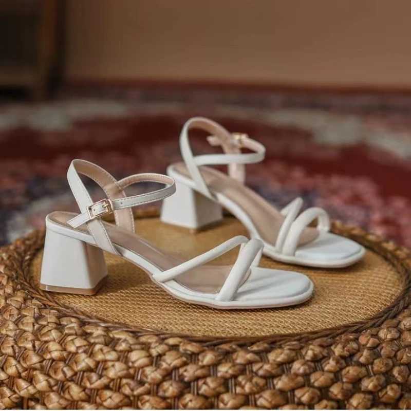 High Quality Summer New Womens Shoes Open Toe Thick Heel Sandals Fashion One line High Heel Shoes Fashionable Women T241227
