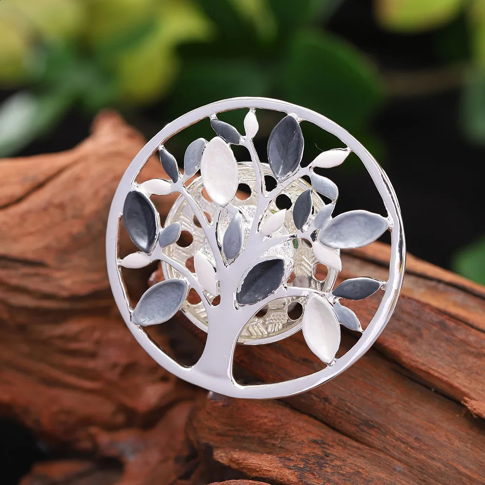 MeiceM Magnetic Button Brooch Zinc Alloy Geometric Round Tree Of Life Drop Oil Cutout Elegant All-In-One Brooch For Women 241227