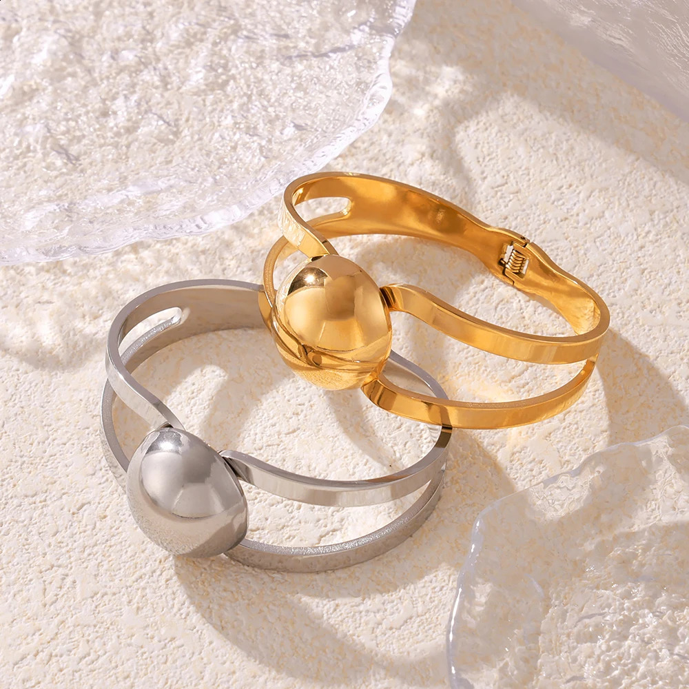 Shiny Ball Stainless Steel Bracelet for Women Plated Gold Geometric Fashion Hollow Bangle Jewelry Gift Wholesale 241227