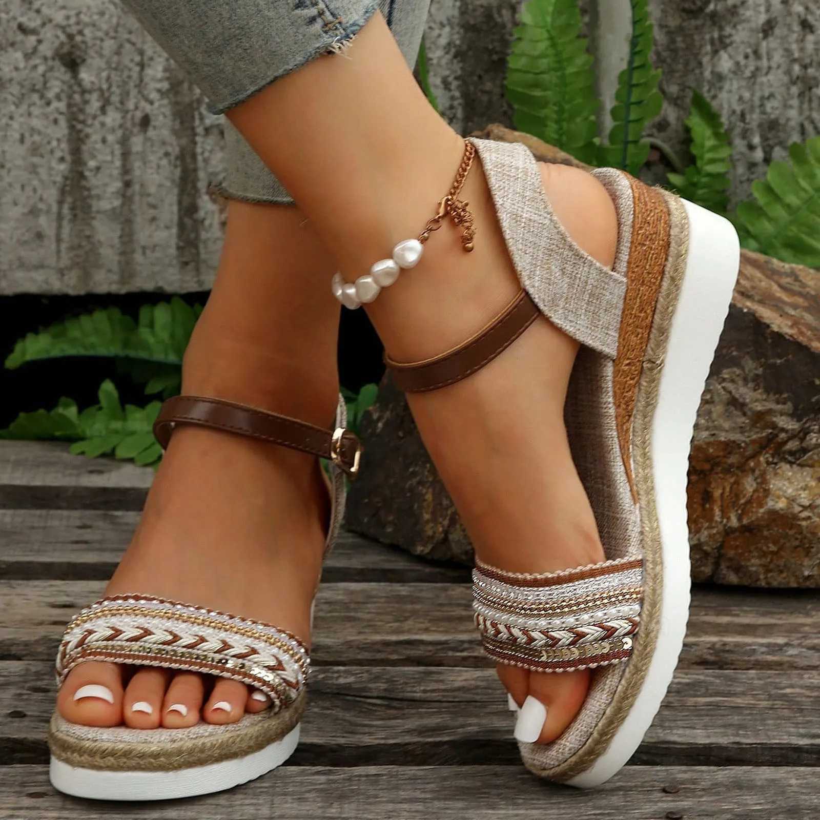 High Quality New Summer Womens Woven Round Head Slope Heel Thick Sole Roman Beach Casual Sandals shoes women trend T241227