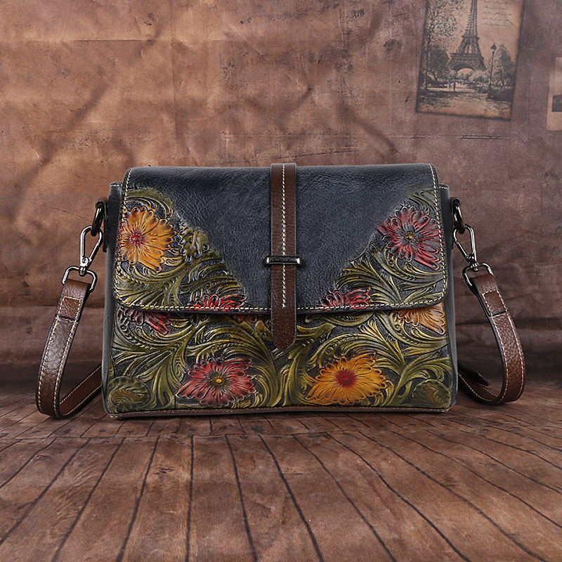 2023 summer new top layer cowhide single shoulder diagonal cross women's bag, embossed process straight