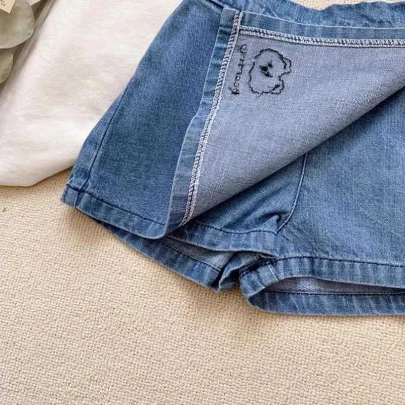 Girls Denim Culottes 2-8 Y 2024 New Summer Casual Childrens Skirt Kids Cute Embroidered Bear Shorts Korean Style W241227