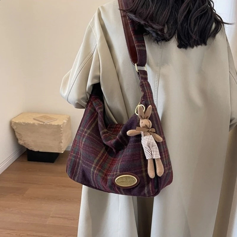 Versatile Shoulder Bag for Daily Use Crossbody Bags Functional Sling Handbag 241225