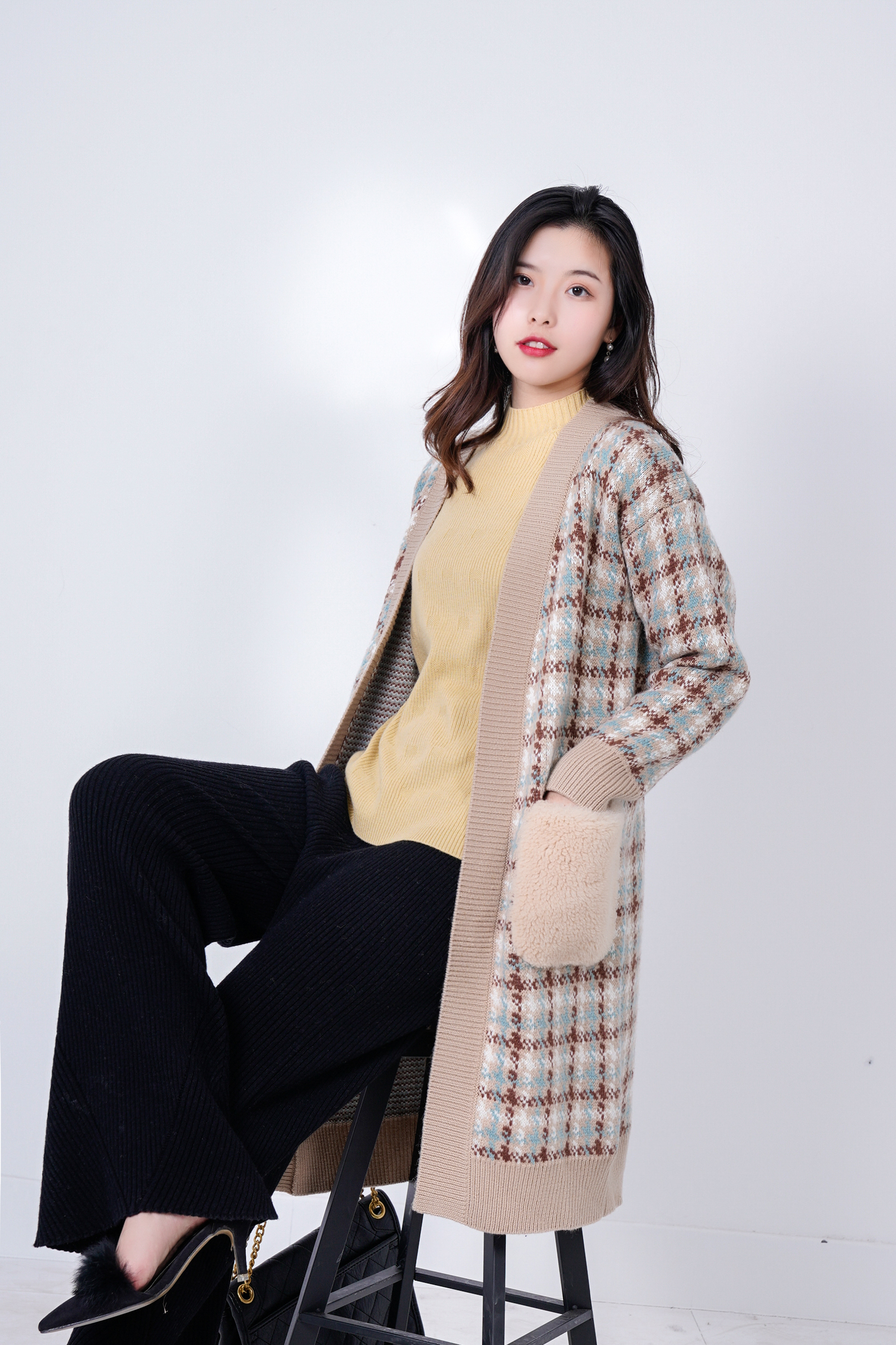 Xiaoxiangfeng sweater small coat cardigan women's new short style plaid outerwear spring and autumn knitwear outerwear
