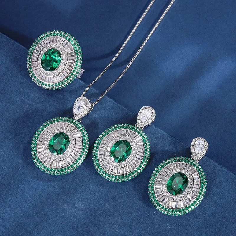 Jewelry S925 silver-plated 18K gold European and American colored treasure emerald diamond pendant set 8 * 10 jewelry 241226