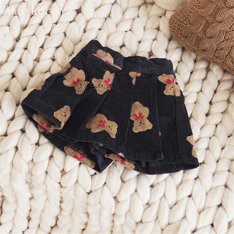 Spring Autumn Children Shorts Bear Print Girls Corduroy Shorts Fashion Baby Girl Pleated Skirt Pants Summer Kids Beach Clothing W241227