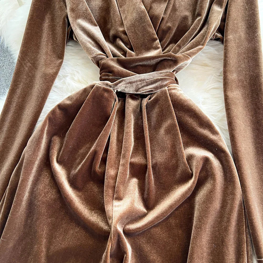 Vintage V-neck Long Sleeve Slim Bandage Top High Street High Waist Wide Leg Pants Jumpsuit Autumn Winter Women Velvet Clothing 241224