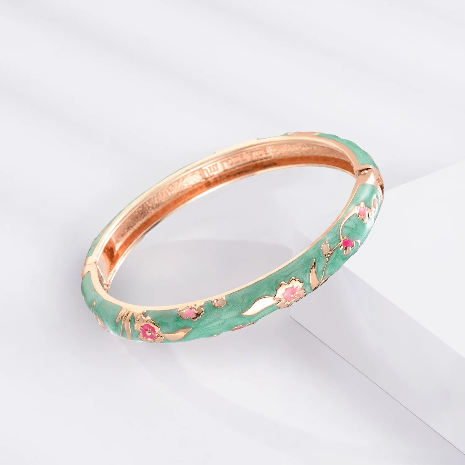 7Colors Enameled Womens Bracelet Viking Bangles For Women Jewelry Trendy Bracelet On Hand African Jewelry Indian Womens bangle 241227