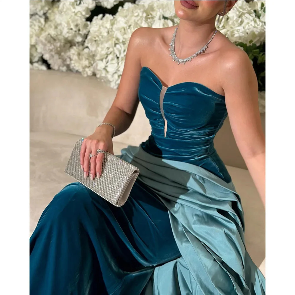 Customized Chapel Train Formal Evening Gown for Women A-line Strapless Sweetheart Collar Modern Long Prom Party Dresses 241223