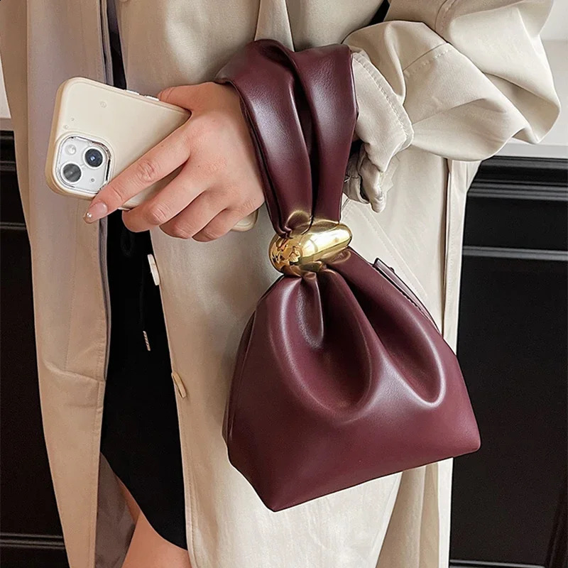 Fashion er Womens Small Handbag Soft Leather Pleated Ladies Mini Clutch Bag 2024 Female Party Evening Purses Bucket Bag 241223
