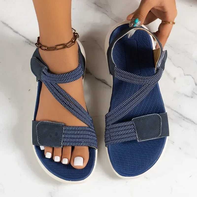 High Quality High Quality Brand Womens Sandals Hot Selling Summer New Elastic Band Fashionable Flat Casual Outdoor Sandals for Women T241227