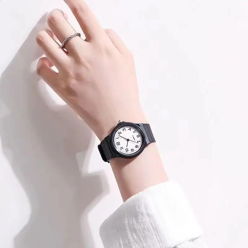 YIKAZE Exam Watch Silicone Strap Simple Women Student Ladies Quartz Wristwatch Waterproof Round Small Dial for 241225