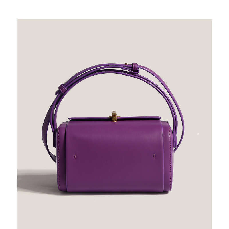 Same Light Luxury One Shoulder Crossbody for Women 2023 New Korean Handheld Box Small Square Bag