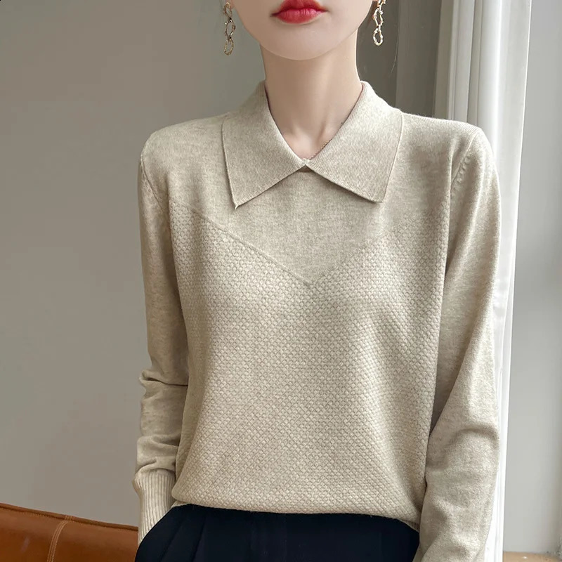 2024 AutumnWinter Flip collar Cashmere Sweater Women Knitted Loose Fashion 241223