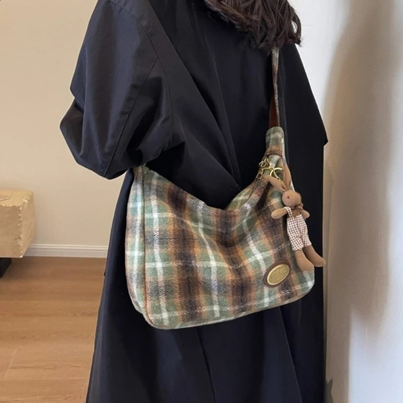 Versatile Shoulder Bag for Daily Use Crossbody Bags Functional Sling Handbag 241225