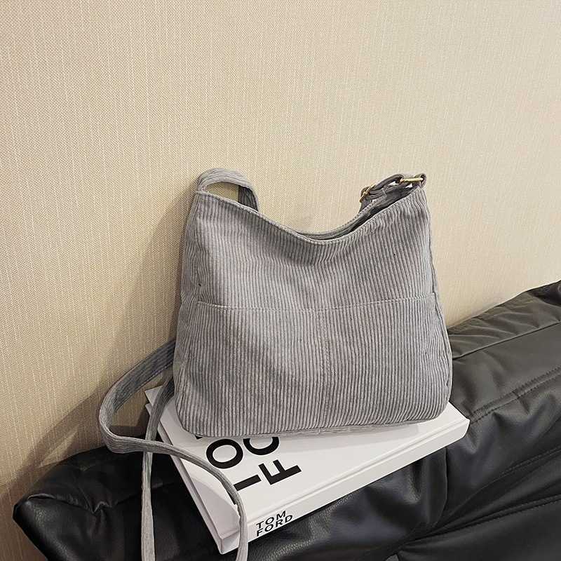 2024 New Corduroy Simple Street Casual Shoulder Bag Fashionable and Stylish Double Tote for Women 241227