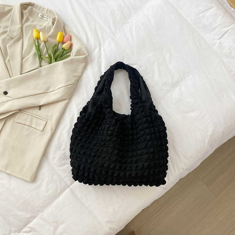 This Year's Fashion Is Simple and Stylish. Commuter Wrinkled Bags One Shoulder Underarm Are Popular 241227