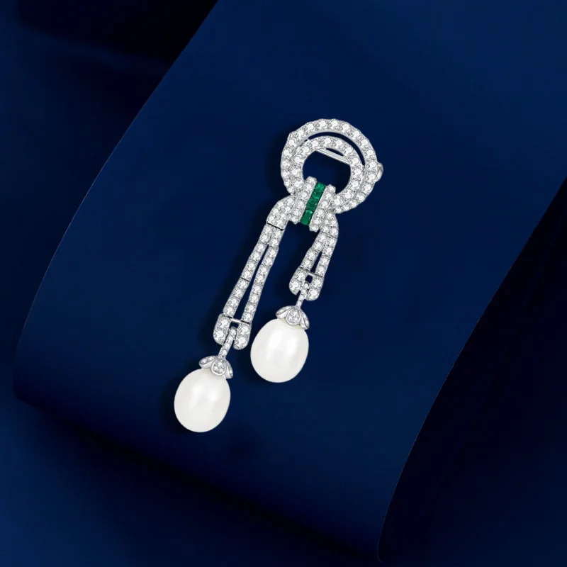 Vintage Court Style Asymmetrical Zircon Ribbon Brooch Elegant Freshwater Pearl Geometry Broche for Womans Clothing Accessories 241227