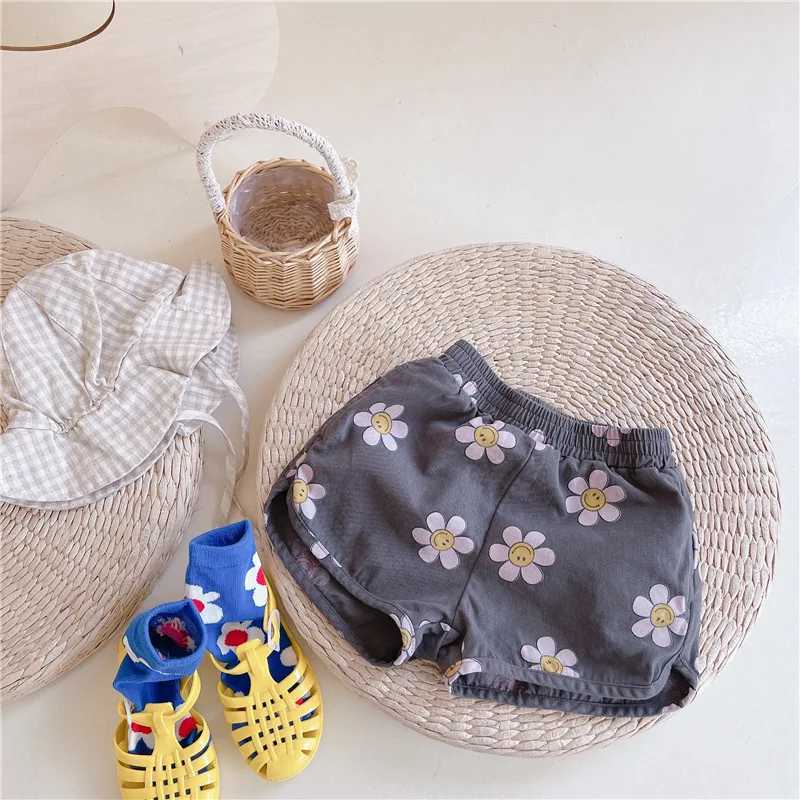 Clearance 110 120 130 7765 Baby Girl Clothes Fashion Short Korean Summer 2021 Baby Girl Short Sunflower Print Shorts W241227