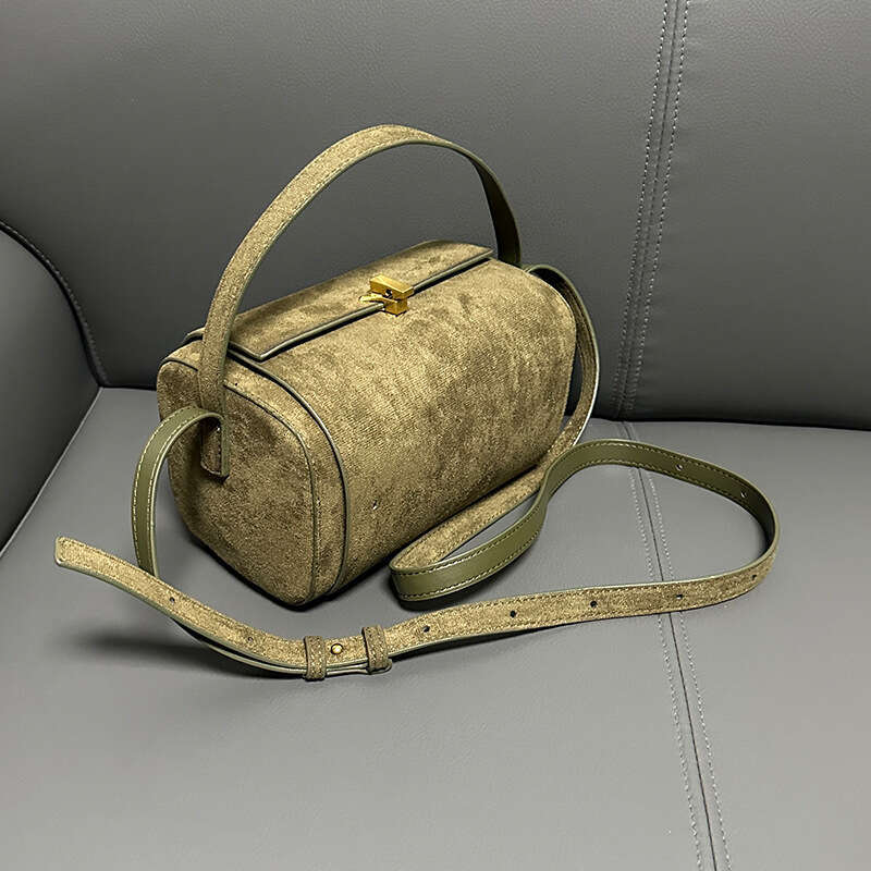 Same Light Luxury One Shoulder Crossbody for Women 2023 New Korean Handheld Box Small Square Bag