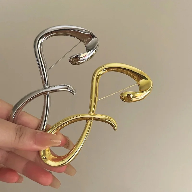 Big Statement Fashion Irregular Metallic Lucky Number Brooches For Women Personality Jewelry Brooch Pins 241227