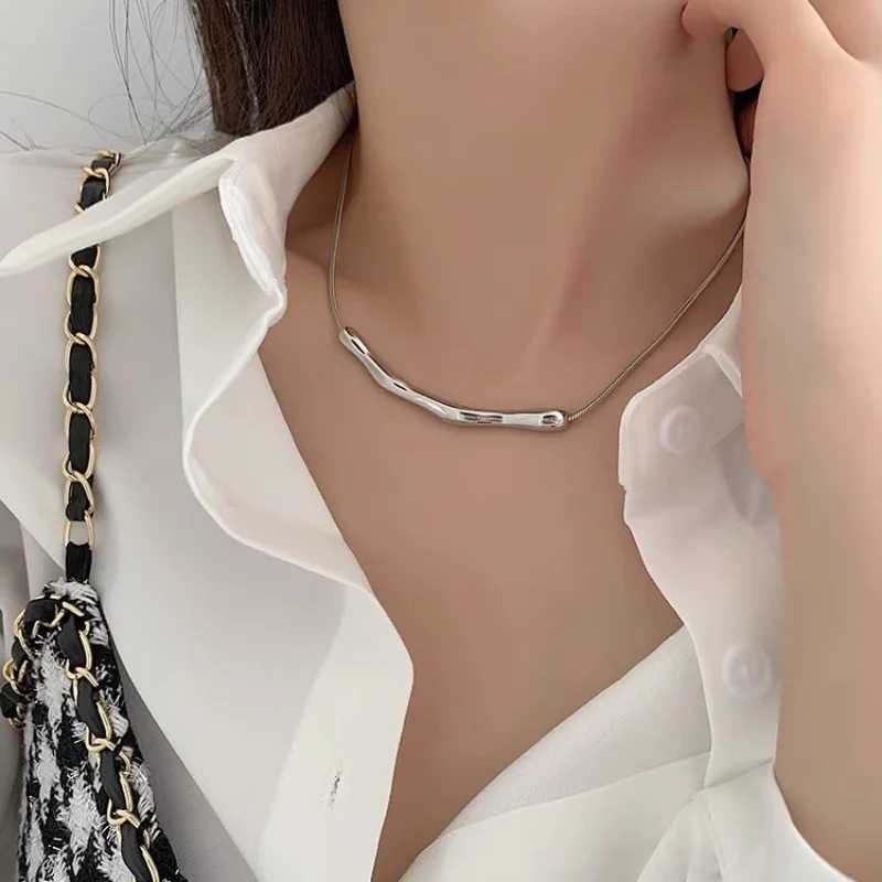 European and American Fashion Simple Stainl steel Gold Color Collaone Chain For Womens Fashion Short Necklaces Jewelry NewXJ241227