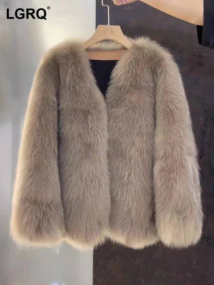 LRGQ Fashion Faux Fur Jacket For Women Vneck Loose Long Sleeves Plush Thick Coat Winter 2024 19ZZ1670 241223