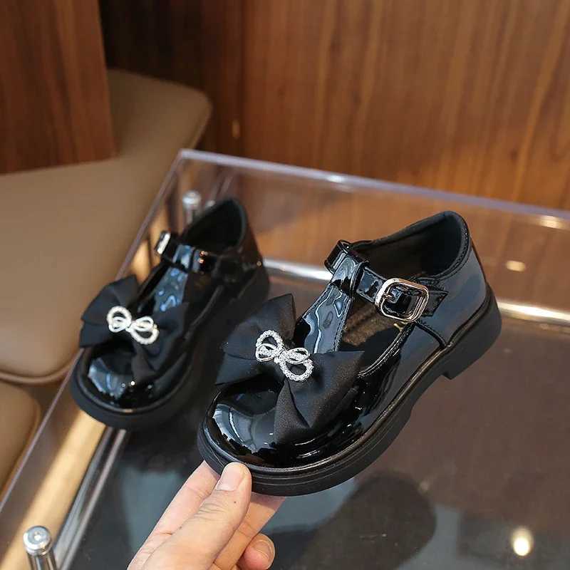 Children Leather Shoes for School Par Black White Girls Dress Shoes Kids Leather Flats T-strap Bow Simple Classic Buckle New W241228