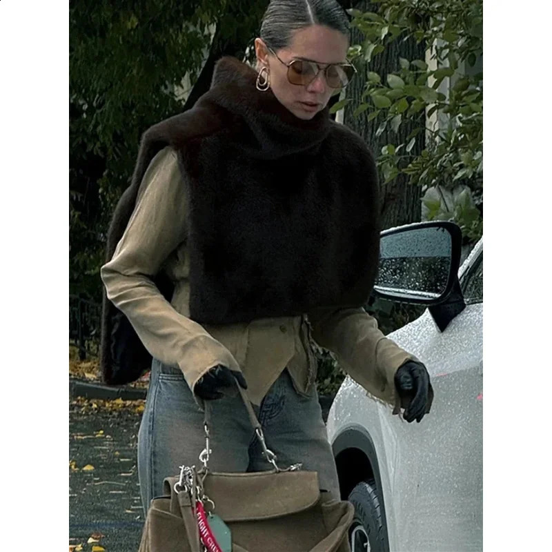 2024 Winter Solid Faux Fur Vest For Women Sleeveless High Collar Thickened Warm Jackets Female Street Allmatch Outwear 241223