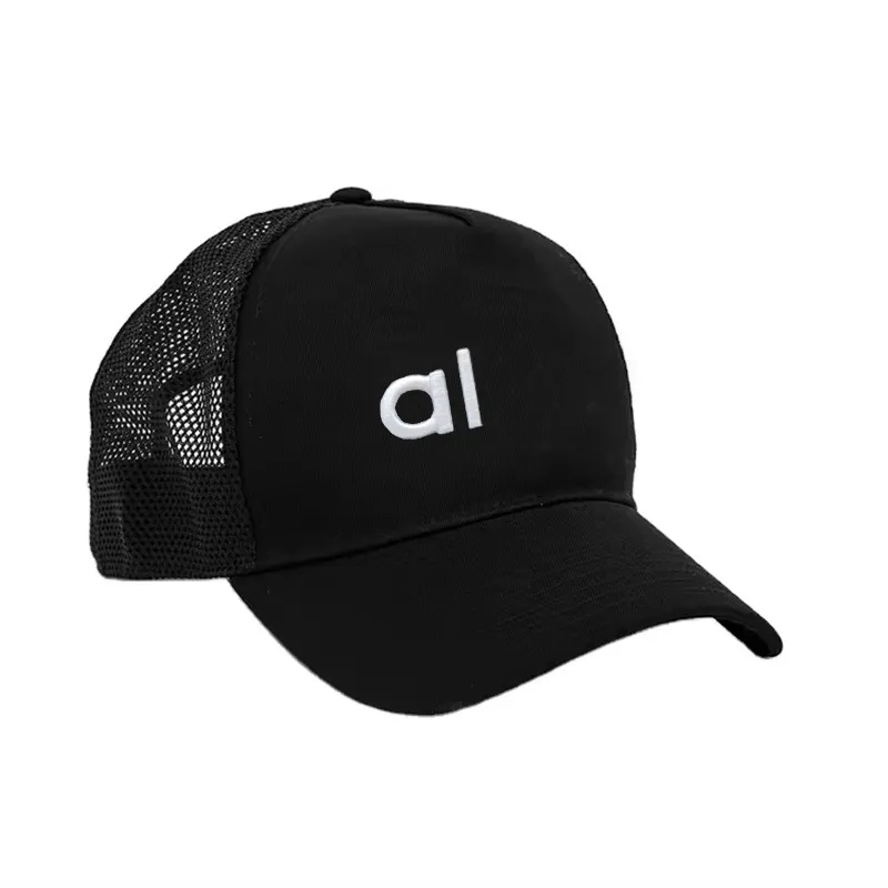 Fashion designer hat women embroidered baseball cap female summer casual hundred take sun protection letters adjustable dome sun hat retro classic womens