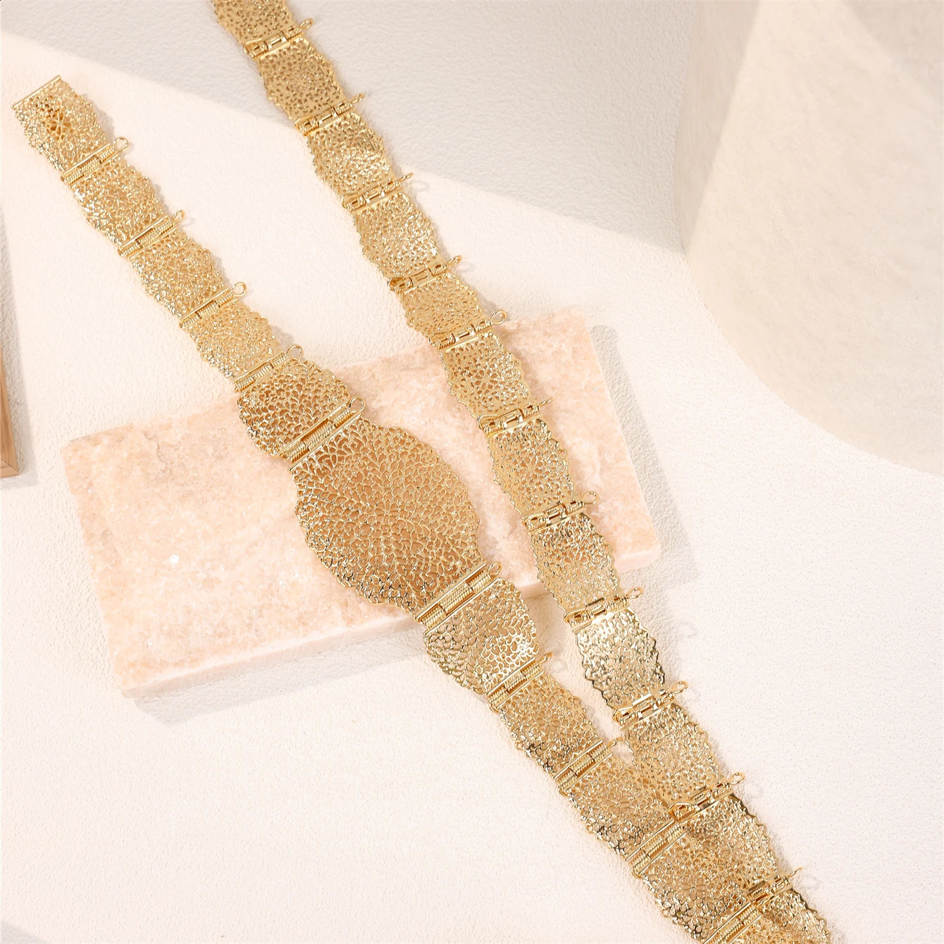 Moroccan Bride Alloy Belt Adjustable Length Lady Body Chain French Aristocratic Waist Decoration 241227