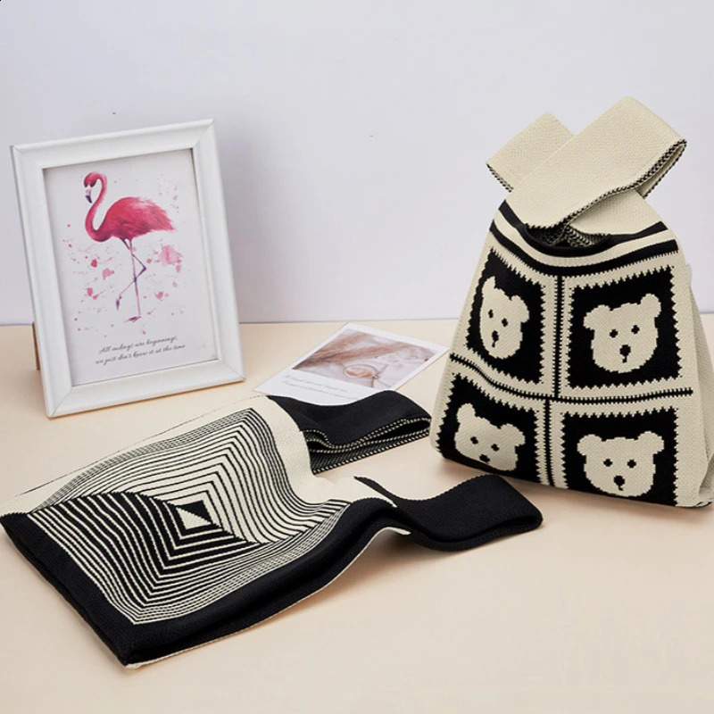 1Pcs Fashion Handmade Striped Yarn Knitted Woven Handbag Knot Wrist Bag Korean Casual Tote Reusable Shopping Bags 241225