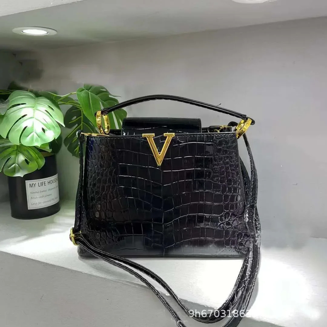 26*10*18Cm Clutch Bags Designer Crossbody Shoulder Purses Handbag Women Travel Tote Bag