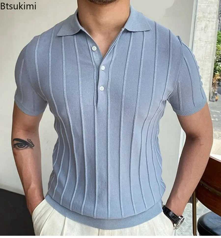 2024 Mens Striped Short Sleeve Knitted Shirts Summer New Comfy Breathable Casual Business shirt Shirts Men Sport Loose Tops X241228