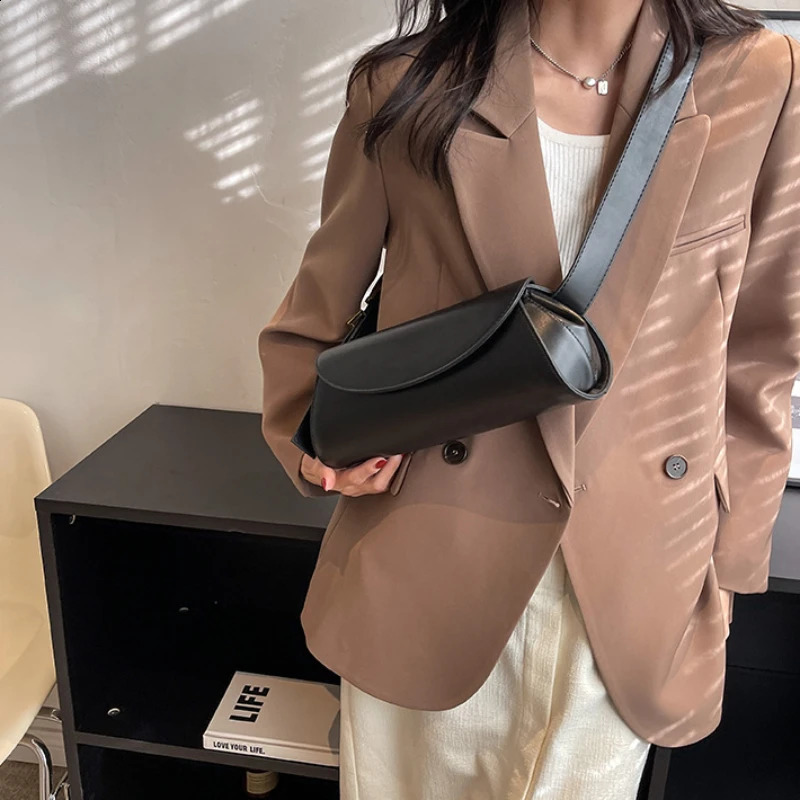 Adjustable Wide Strap Shoulder Bag for Women Underarm Small Retro PU Leather Handbag Shopper Purse Fashion Crossbody 241227