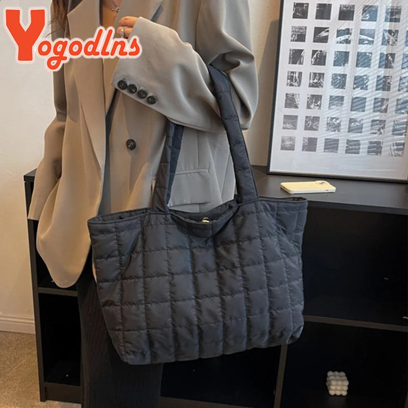 Winter Large Capacity Space Handbag Warm Padded Cotton Shoulder Bag Portable Bag Fashion Lady Top-handle Bags sac 241228