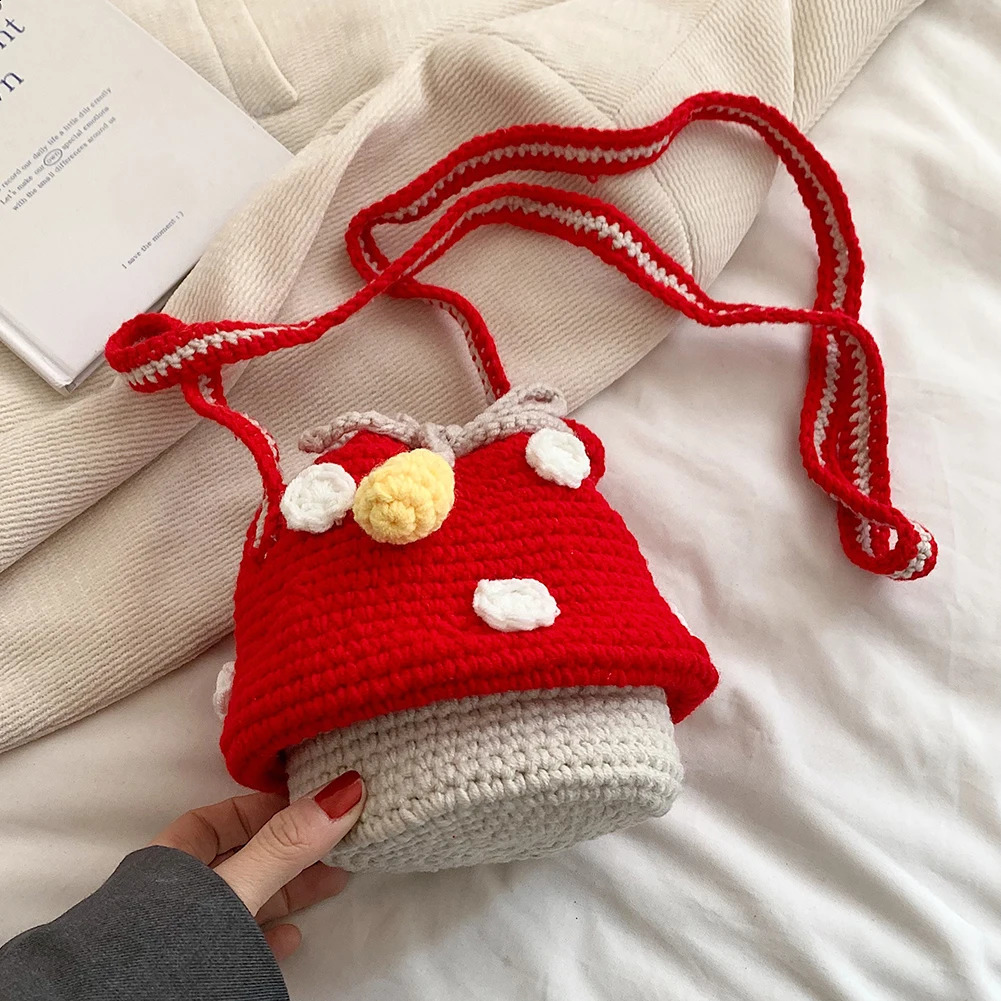 Cute Strawberry Woven Bag Handmade Fashion Cotton Rope Crossbody Knit Sling Purse for Women 241225