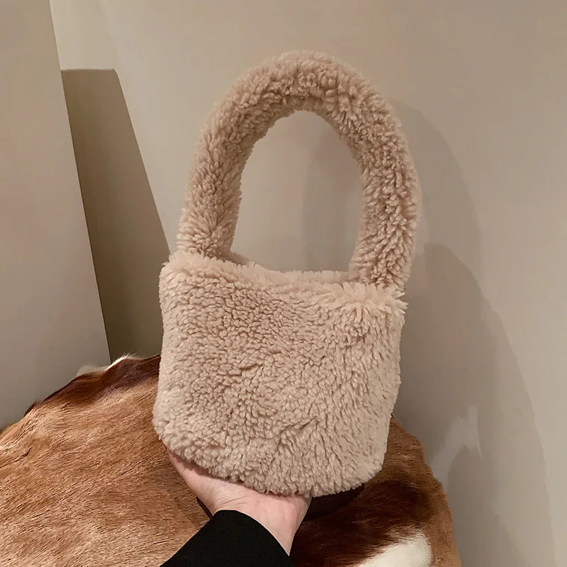 Faux Lamb Wool Women's Small Bucket Bags Winter Fashion Ladies Plush Shoulder Crossbody Bag Soft Furry Purse Female Handbags Convertible Bags
