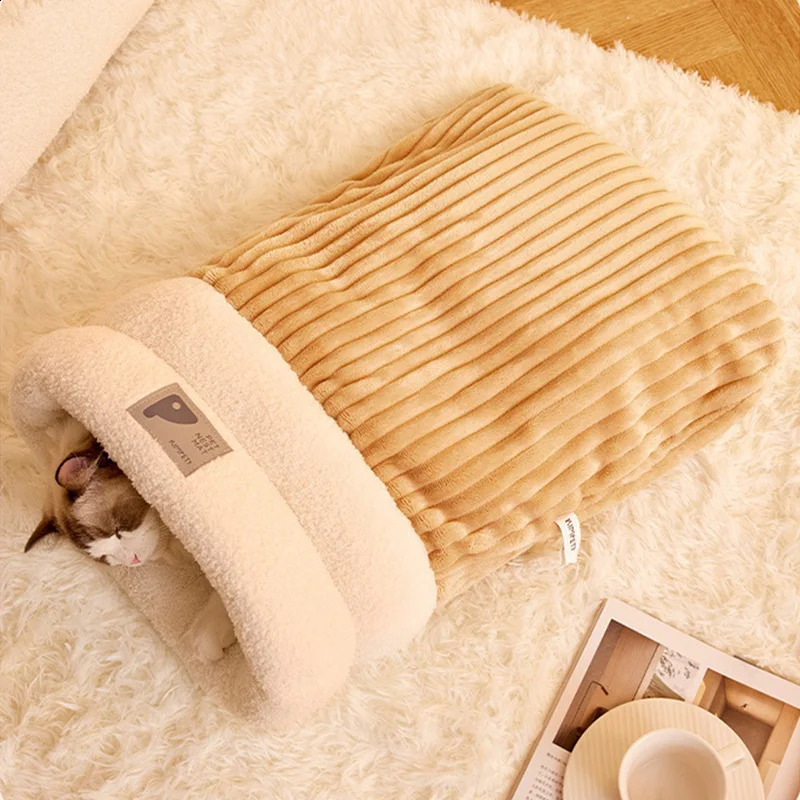 Pet Sleeping Bag Winter Warm Soft Plush Semi Enclosed Cat Nest Sleeping Bag Home Cat and Dog Comfortable Bed Accessories 241225