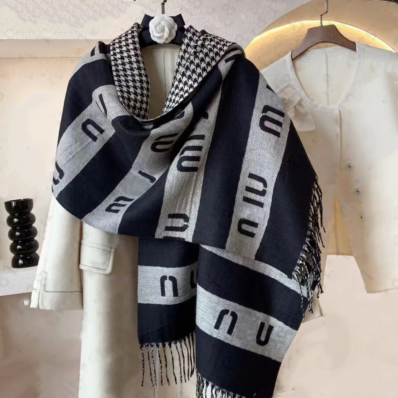 Designer Winter Mens and Womens Fashionable Quality Classic Printed Plaid Shawl Cashmere Scarf