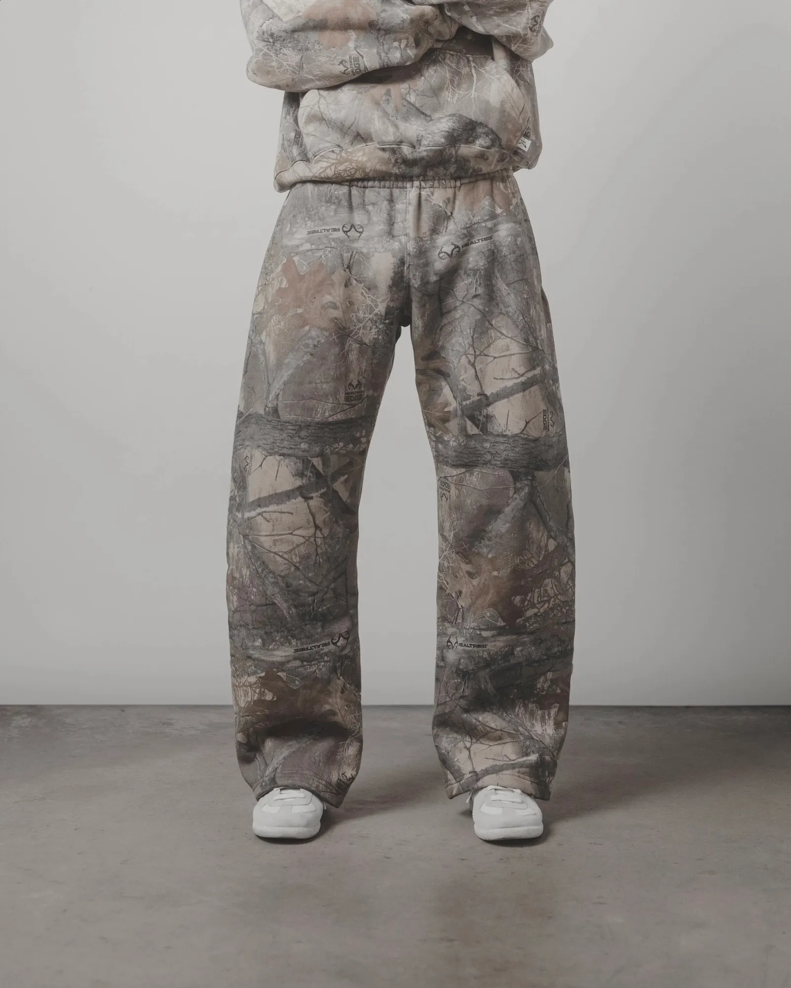 Streetwear Camouflage Two Piece Set Y2K Zipper Loose Sports Pants Casual Wide Leg Pants