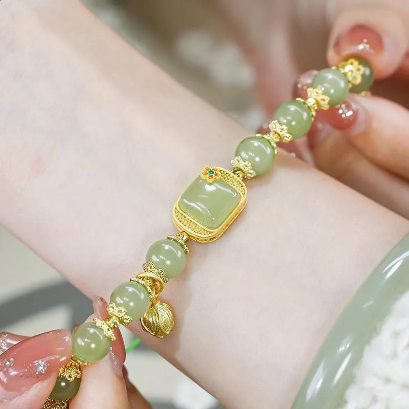 Natural Hetian Jade Bracelet High Sense Elegant Temperament Jewelry for Female Party Wedding Jewelry Gift 241227