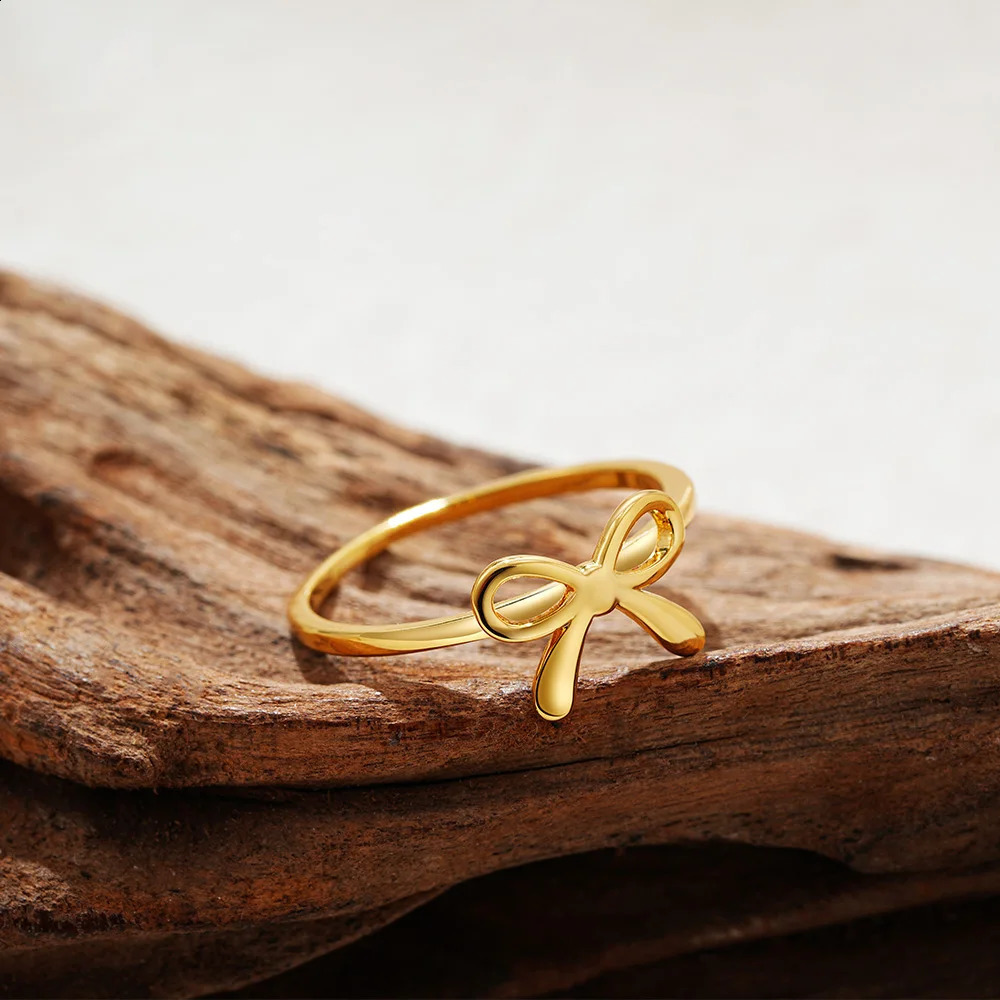 Dainty Gold Plated Bow Rings for Women Mother Daughter Friendship Ribbon Knot Ring Aesthetic Bowknot Wedding Bands Jewelry Gift 241225