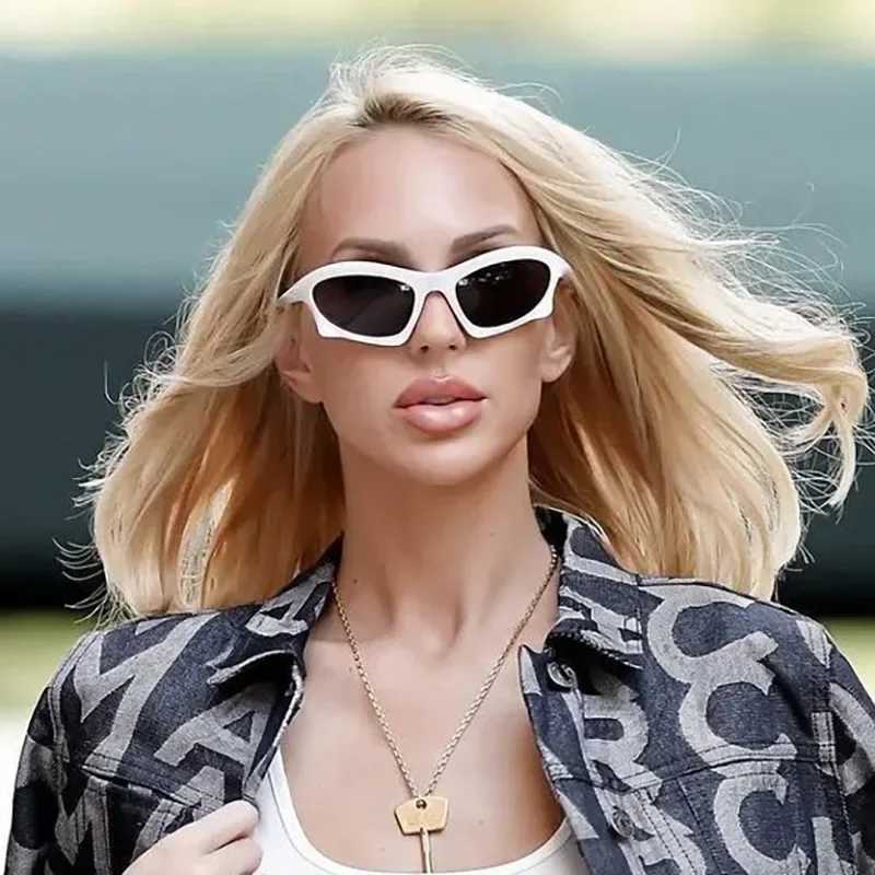 Luxury Punk Sports Sunglasses Women Brand Designer Y2K One Piece Sun Glasses Men Goggle Shades UV400 Fashion EyewearXJ241228